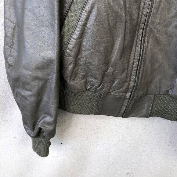 Vintage Members Only Jacket Mens 46 Gray Leather Bomber Moto Epaulets 80s - Picture 8 of 16